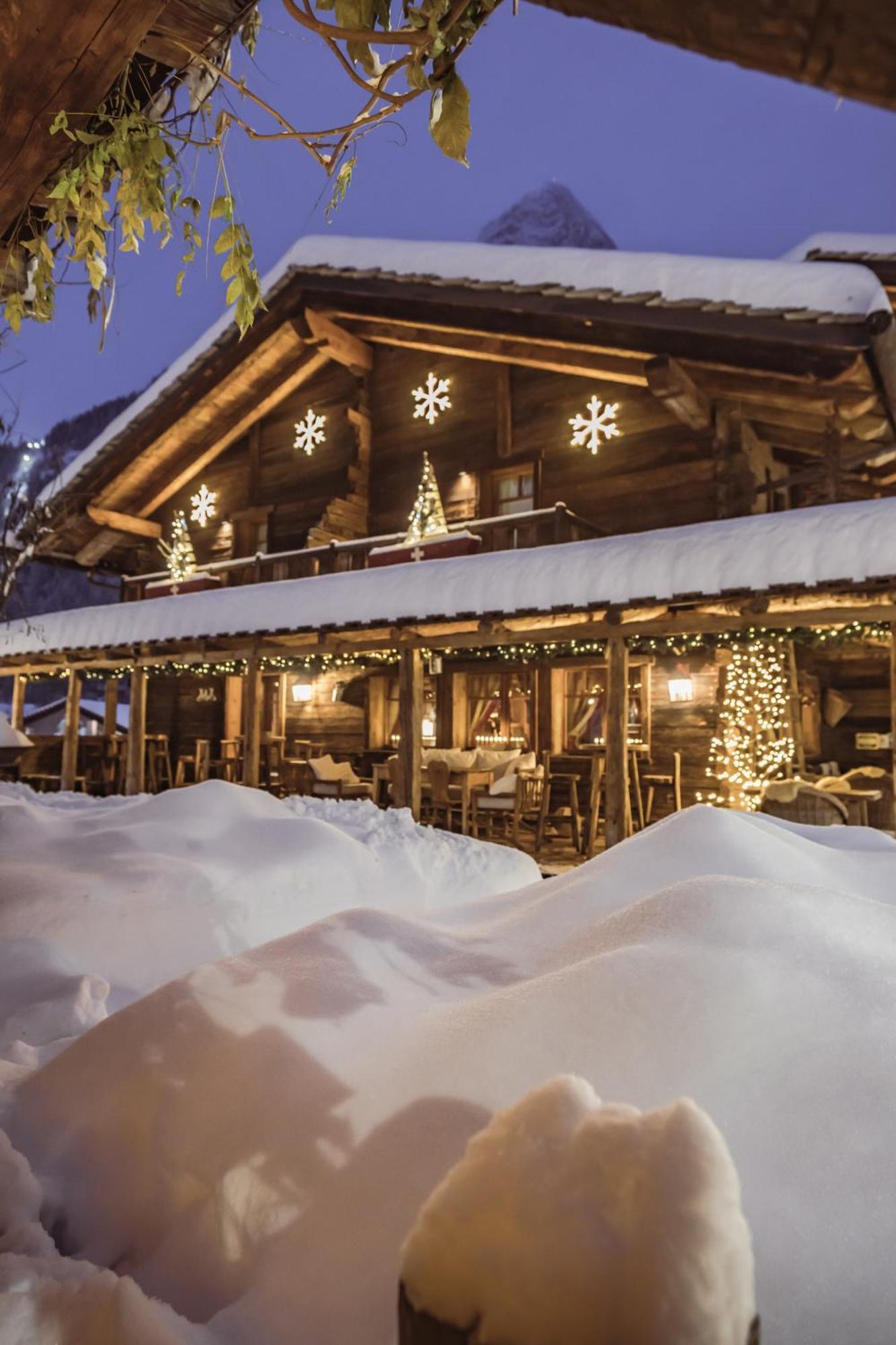 Chalet-Hotel Svizzero Courmayeur Dış mekan fotoğraf