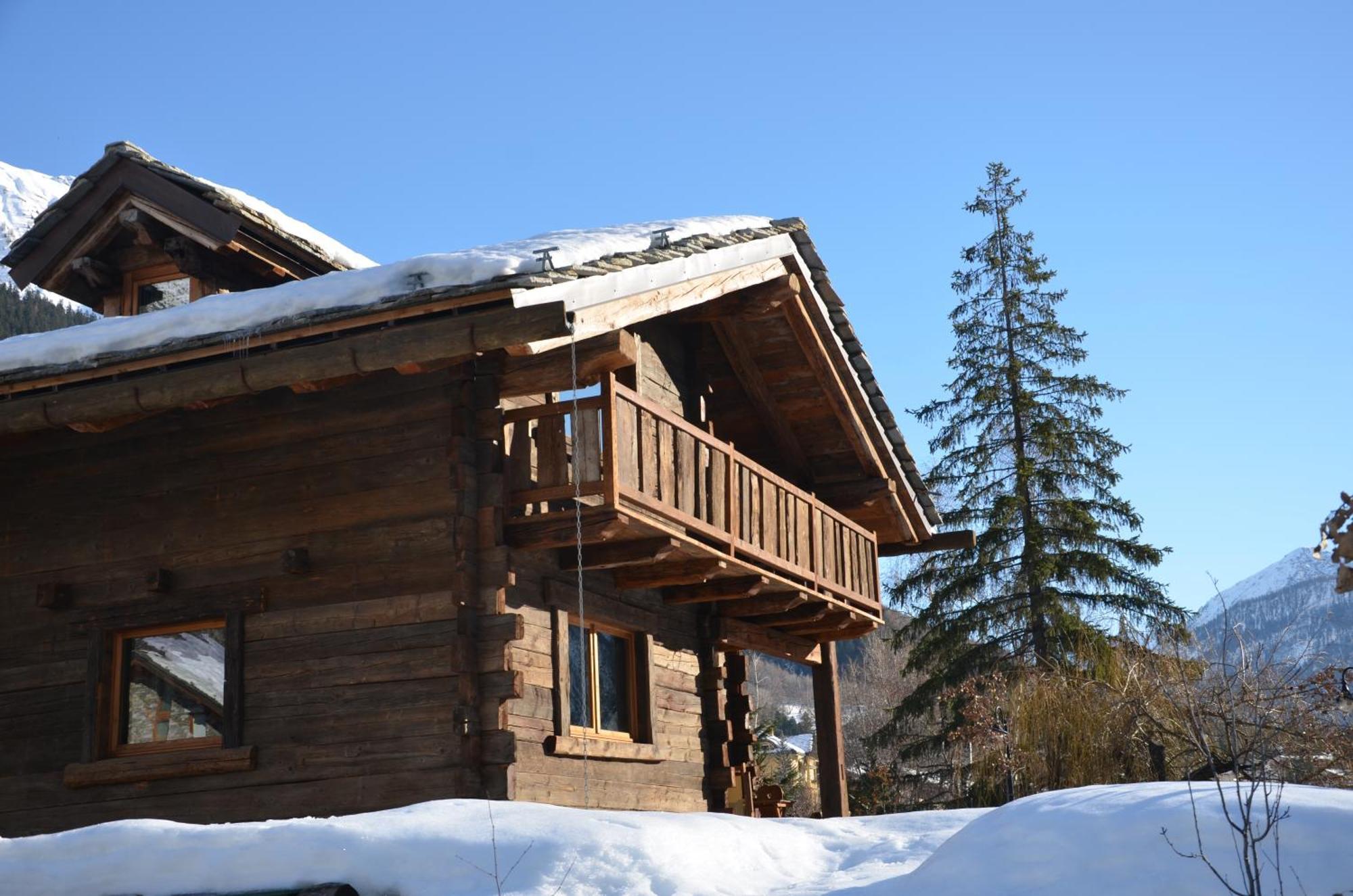 Chalet-Hotel Svizzero Courmayeur Dış mekan fotoğraf