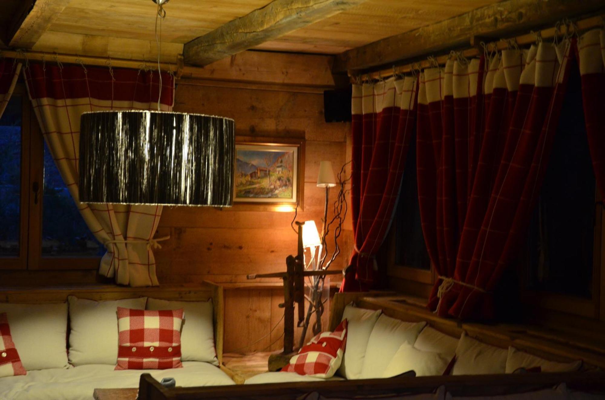 Chalet-Hotel Svizzero Courmayeur Dış mekan fotoğraf