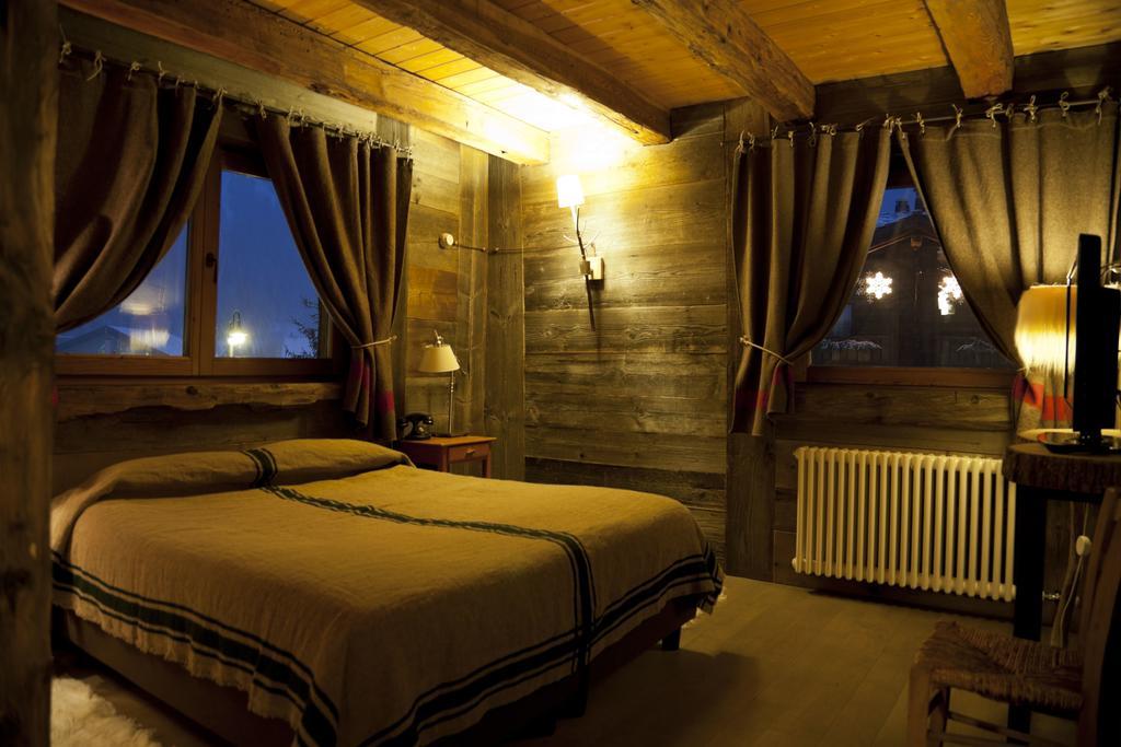 Chalet-Hotel Svizzero Courmayeur Dış mekan fotoğraf